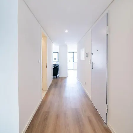 Lusiadas 53 2ºd - Beautiful Two-bedroom * Lissabon