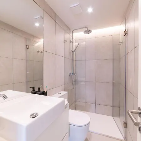 شقة Lusiadas 53 2ºd - Beautiful Two-bedroom *